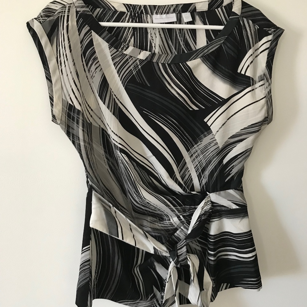 New York & Company blouse Size S